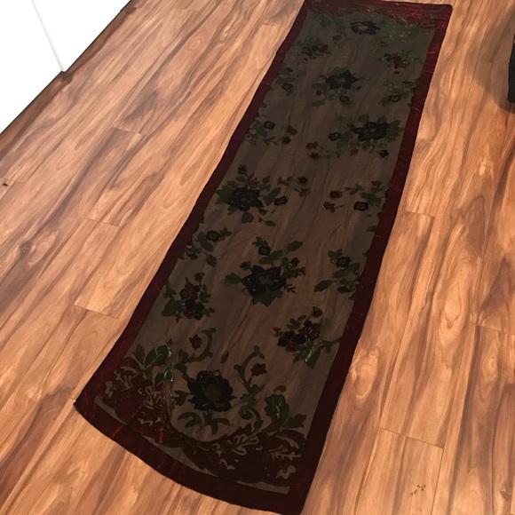 Museum Collection Unique Scarf /Rayon and silk - Picture 6 of 8